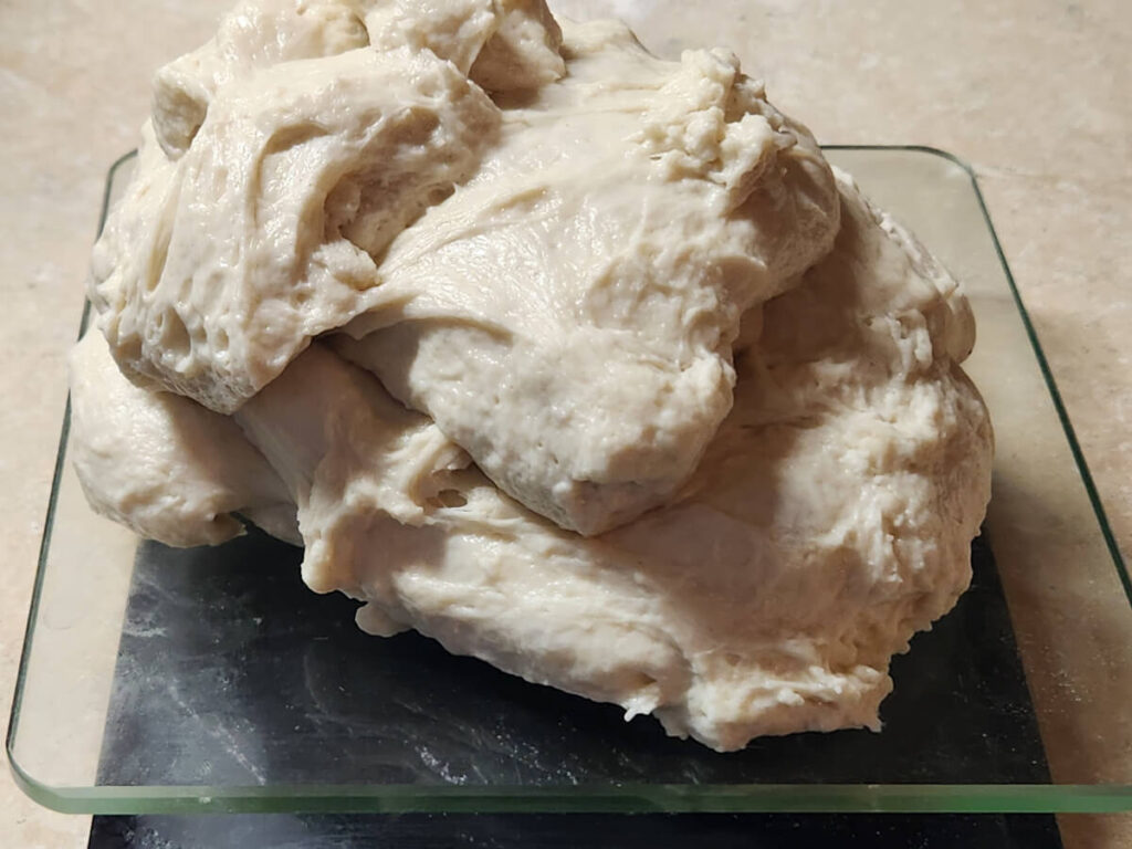 JAHZKITCHEN Weighing Pizza Dough