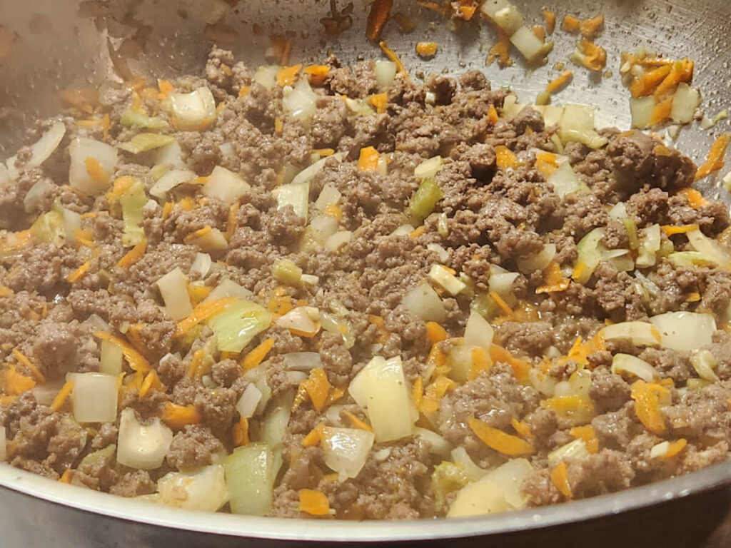 JAHZKITCHEN Browned Ground Beef with Vegetables