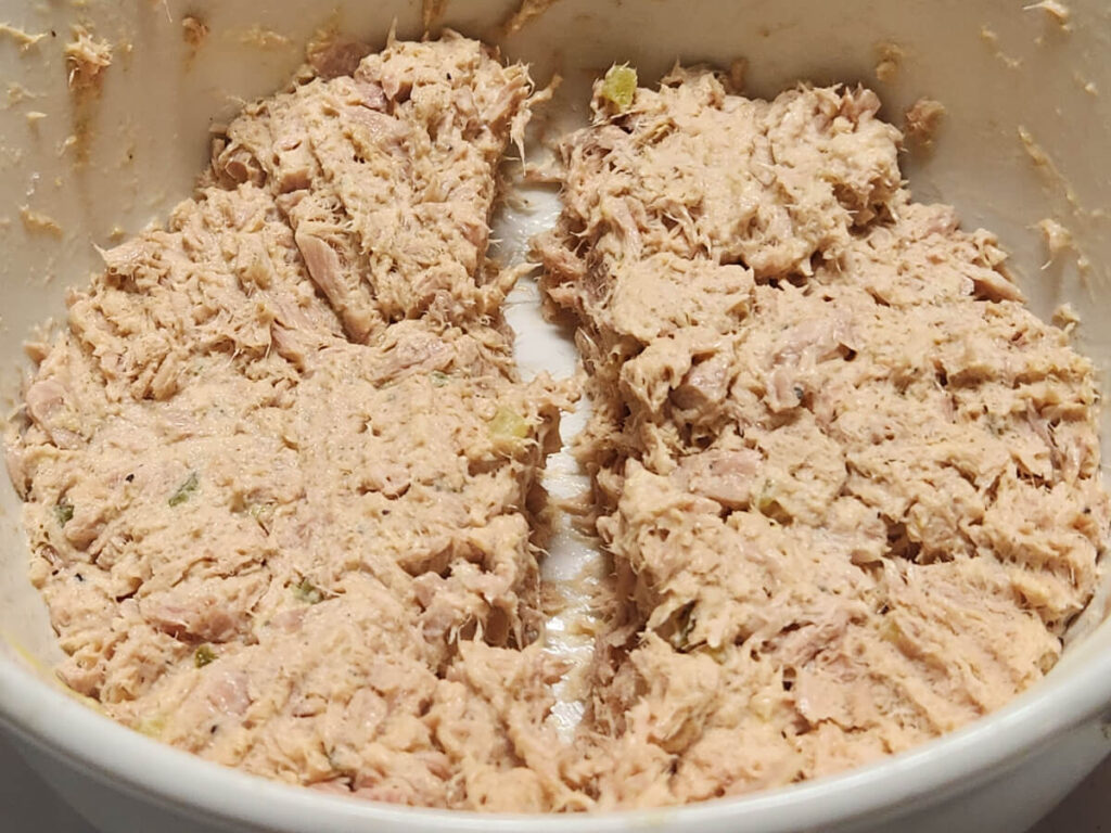 JAHZKITCHEN Divided Tuna Salad Filling