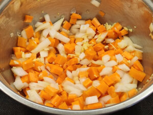 JAHZKITCHEN Onion, Carrot, Garlic & Ginger