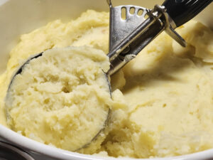 JAHZKITCHEN Thick Garlic & Onion Mashed Potatoes