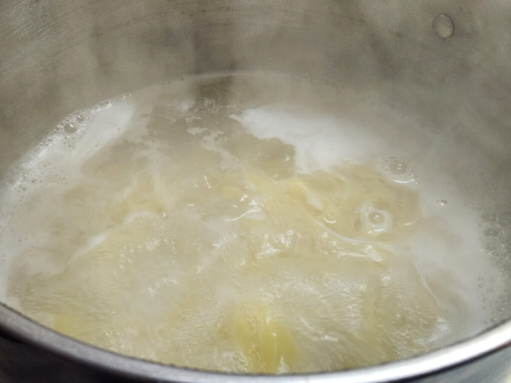 JAHZKITCHEN Boiling Tagliatelle Pasta 8-9 minutes