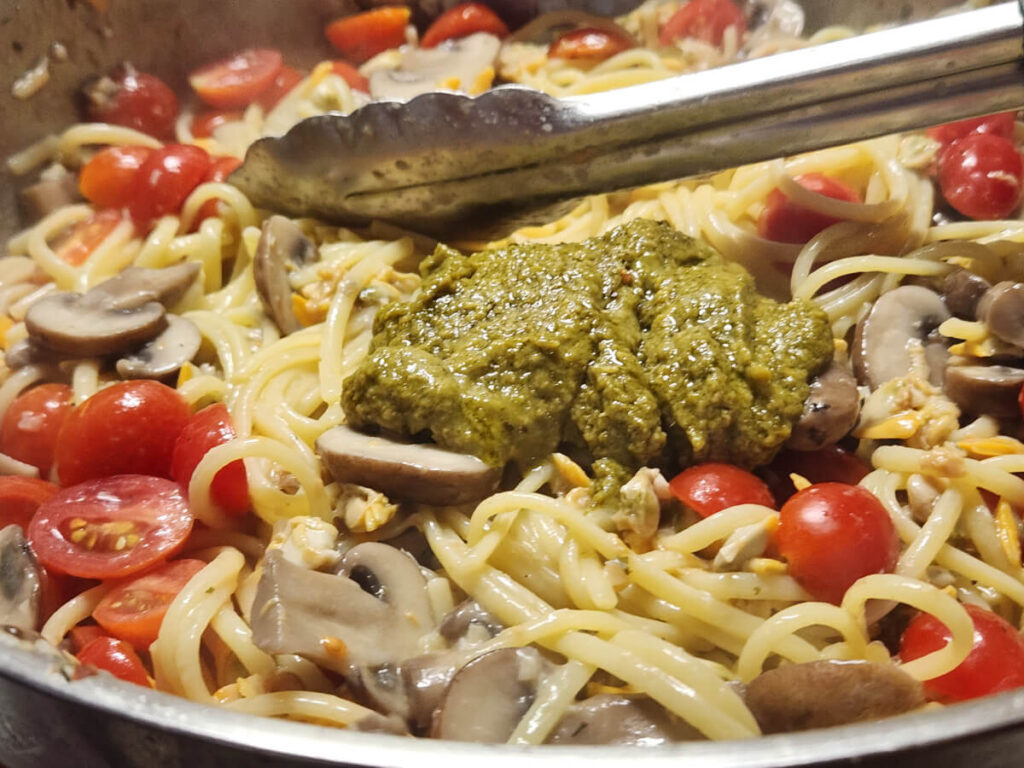 JAHZKITCHEN Adding Pesto No Heat