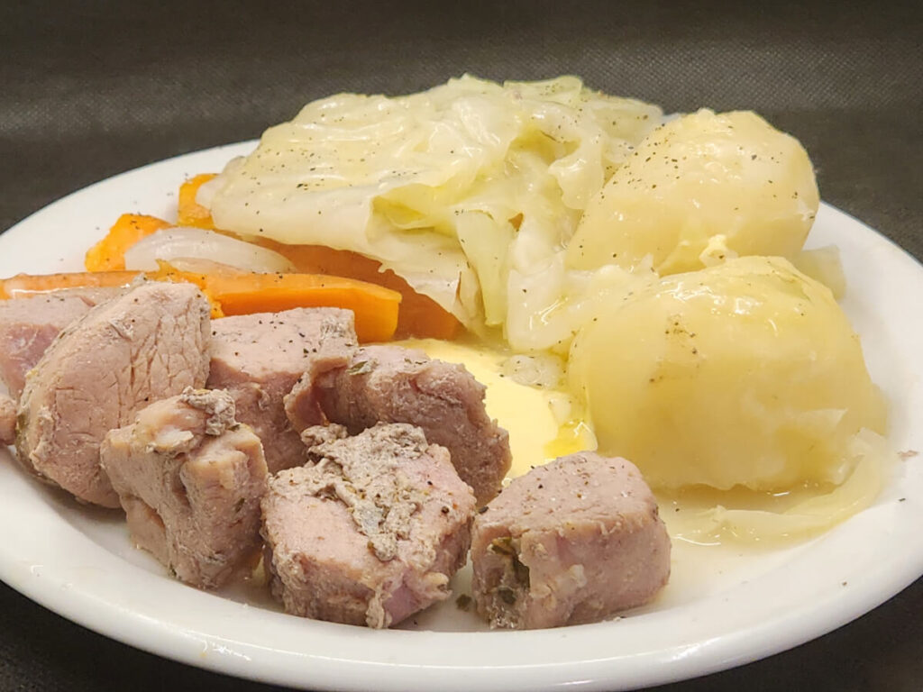 JAHZKITCHEN Corned Pork Boiled Dinner with Torn Cabbage