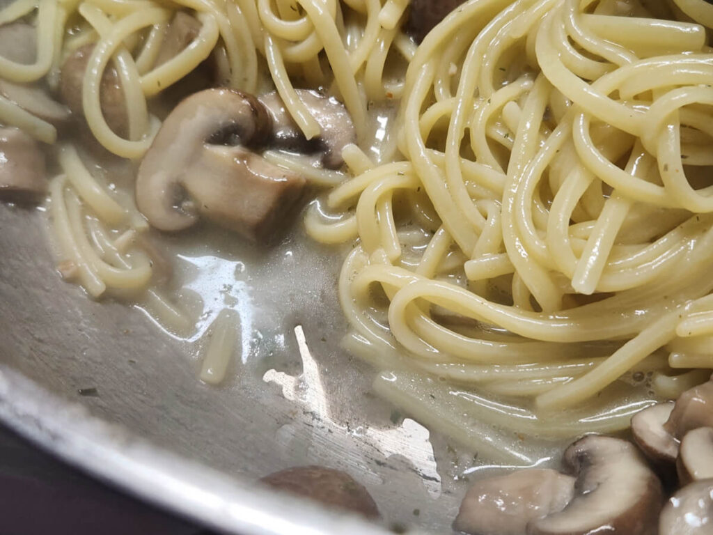 JAHZKITCHEN Sauce Consistency for Clam Pasta