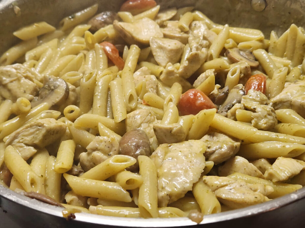 JAHZKITCHEN Twisty Sauce Pasta