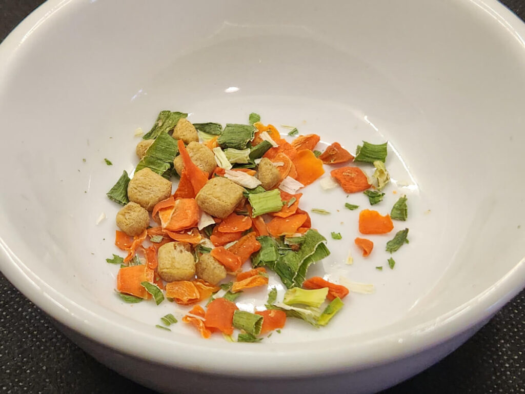 JAHZKITCHEN Beef Kang Shi Fu Ramen Vegetables