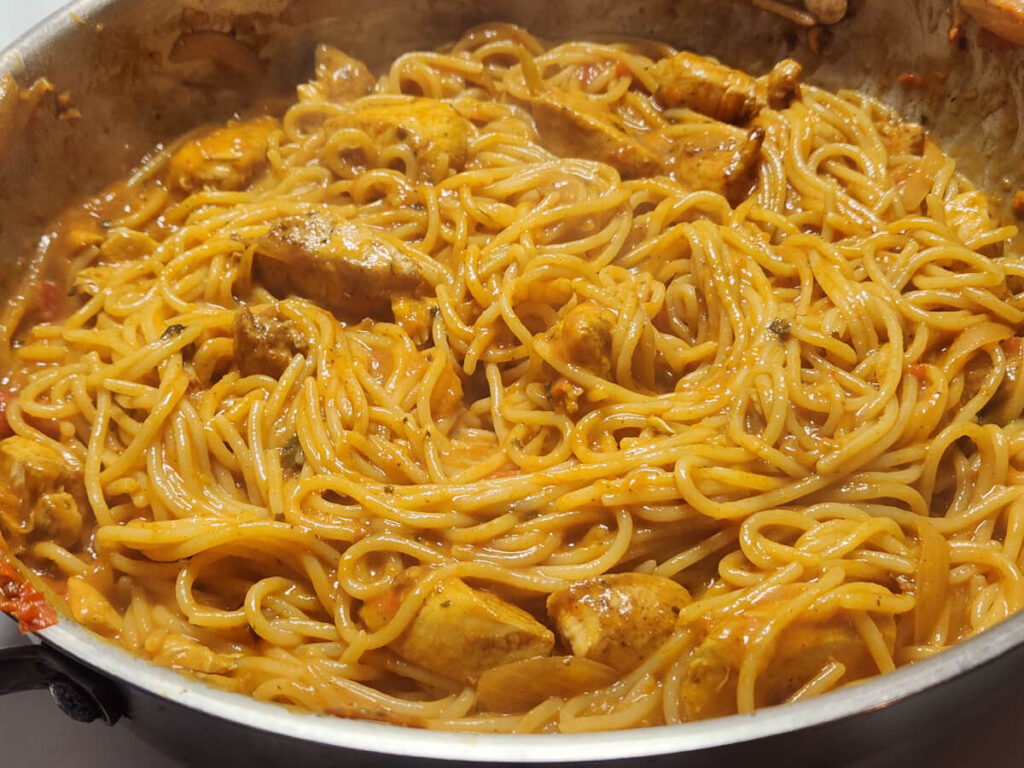 JAHZKITCHEN Pan Tossed Butter Chicken Pasta