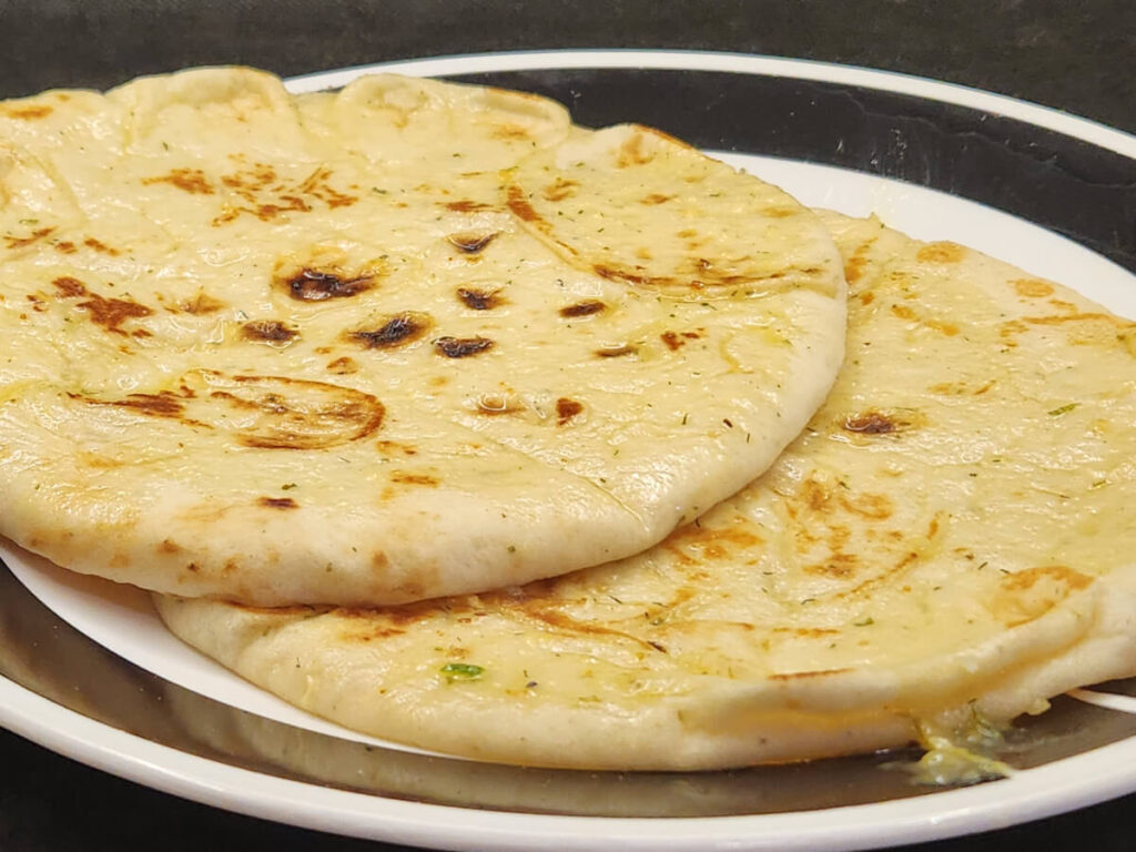 JAHZKITCHEN Toasted Garlic Butter Naan