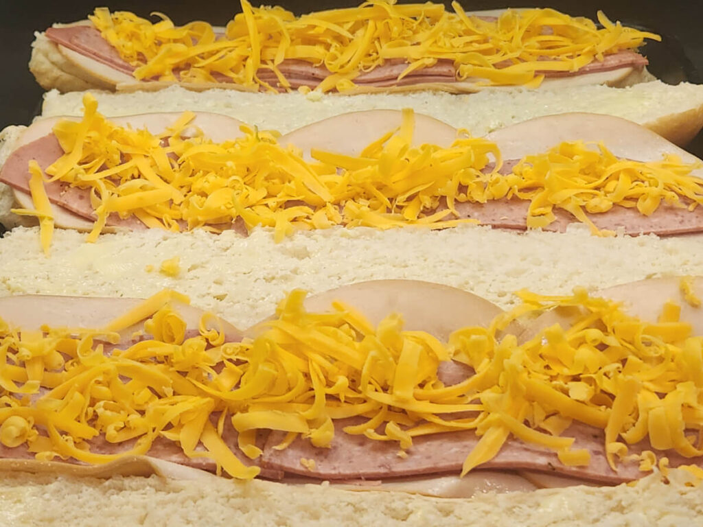 JAHZKITCHEN Ovensub with Shredded Cheese JAHZKITCHEN Ovensub with Shredded Cheese