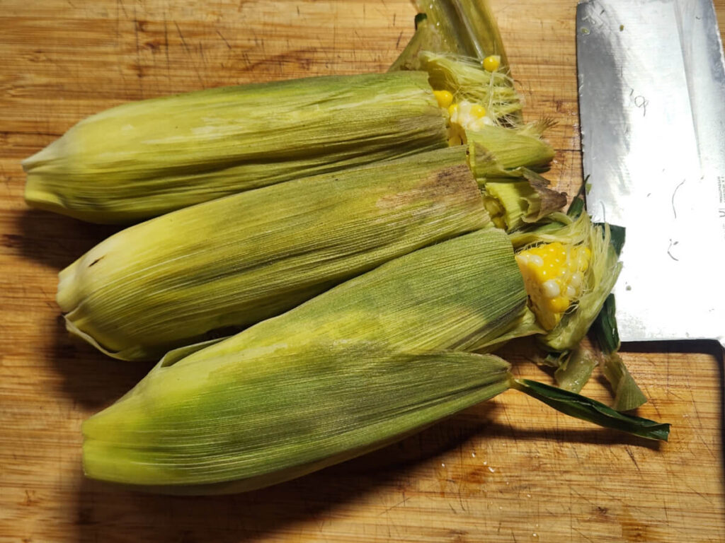 JAHZKITCHEN Chopping Steamed Corn Tip off