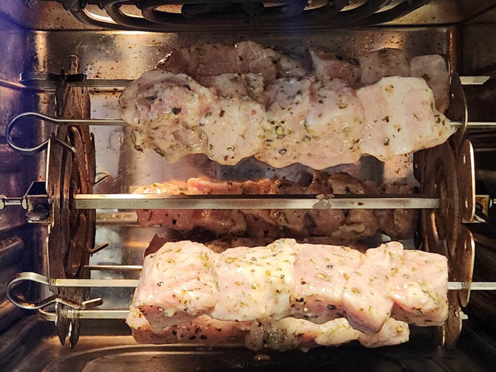 JAHZKITCHEN Cooking Pork Souvlaki in a Rotisserie Unit