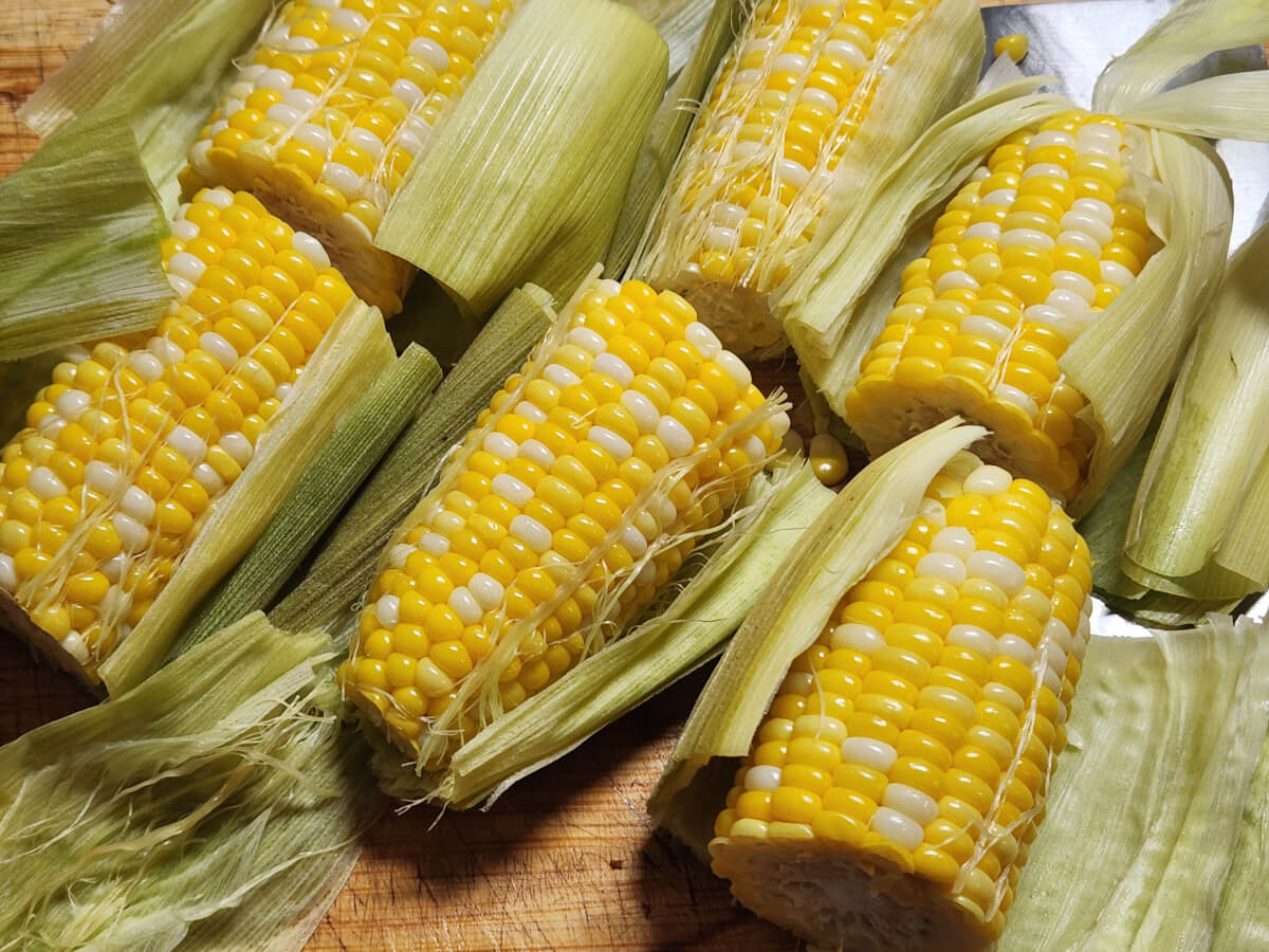 JAHZKITCHEN Steamed Corn