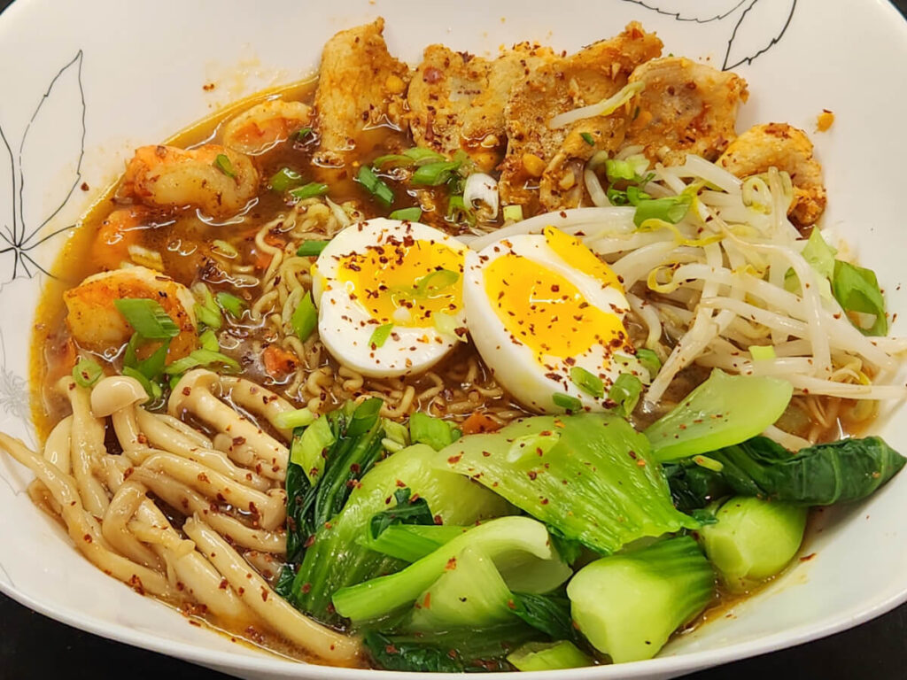 JAHZKITCHEN Ramen with Chili Garlic Sauce Pork & Shrimp