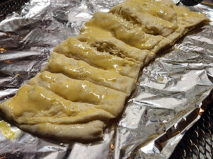 JAHZKITCHEN Sliced Cheesy Bread with Brushed Garlic Sauce