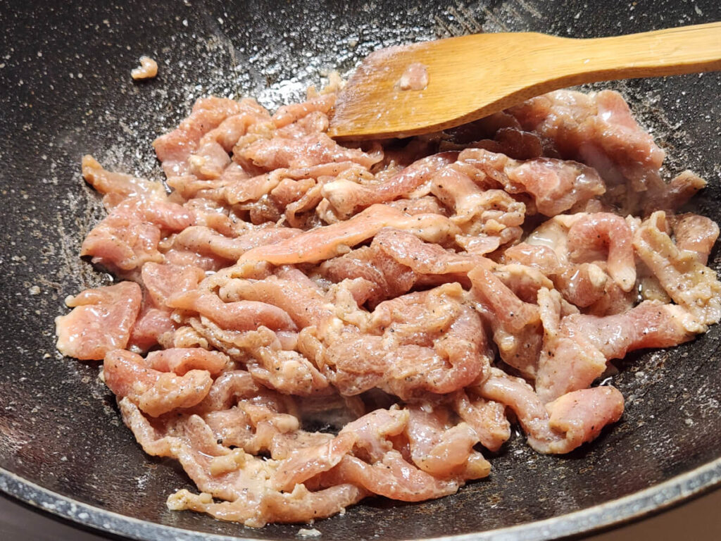 JAHZKITCHEN Stir frying pork