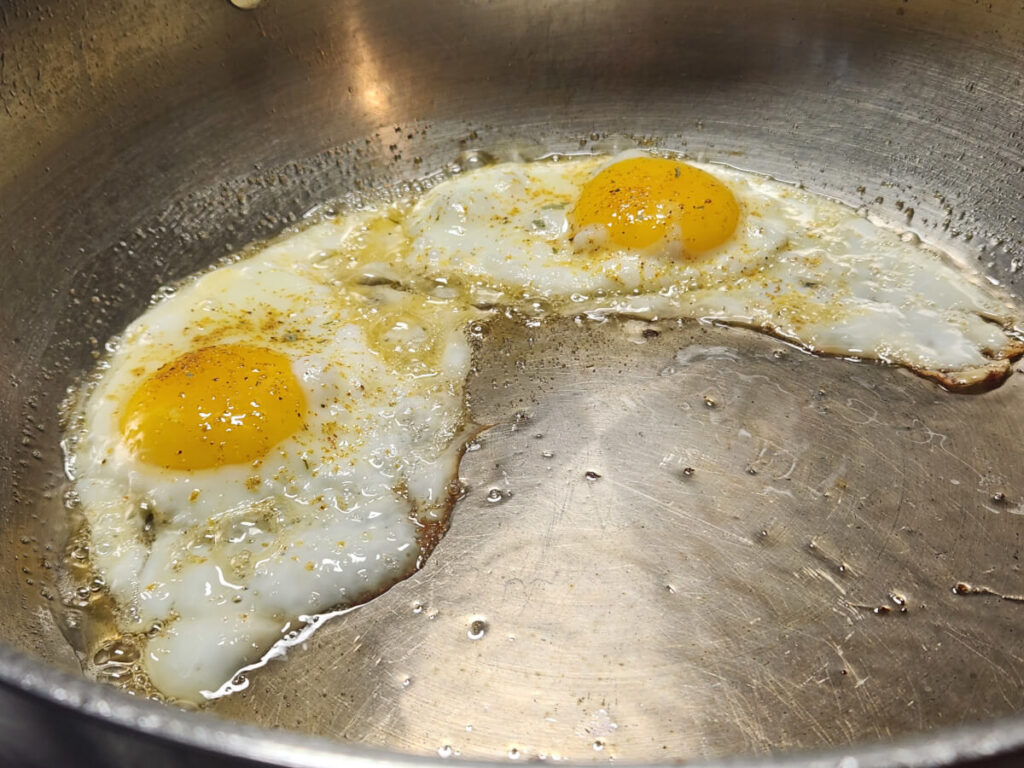 Skillet Sunny Side Up Eggs